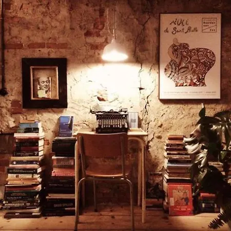 ベッド・アンド・ブレックファスト Bookstor デン・ハーグ